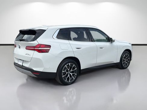 New 2026 BMW X3 xDrive30i w/ Convenience Package AWD/4WD image 3