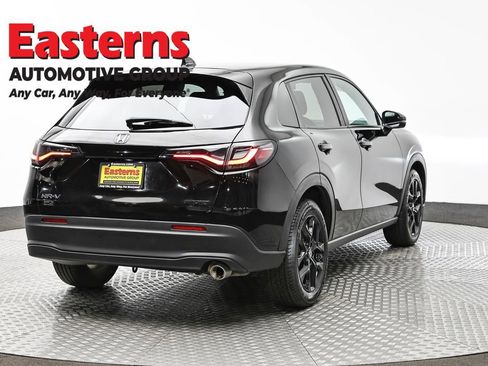 Used 2023 Honda HR-V Sport image 5