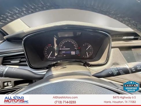 Used 2017 Cadillac XT5 Luxury FWD image 25