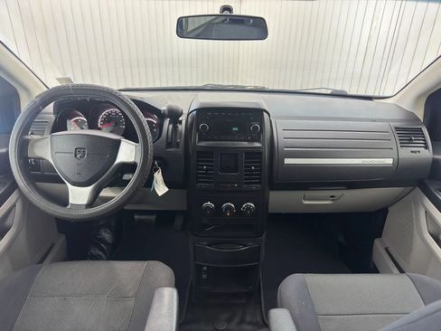 Used 2009 Dodge Grand Caravan SE image 17