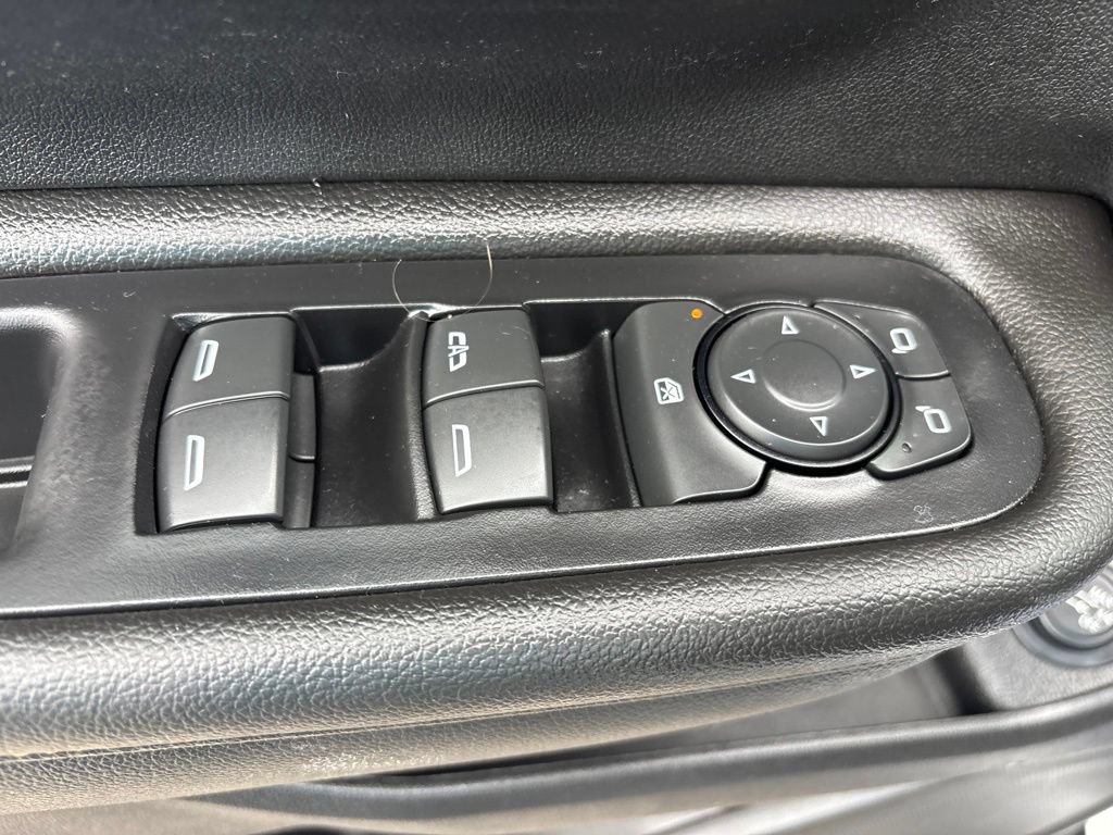 Used 2023 GMC Terrain AT4 AWD/4WD image 18
