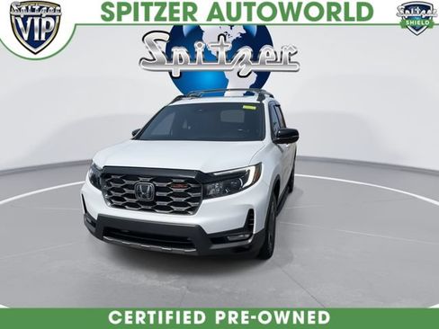 Used 2025 Honda Ridgeline TrailSport image 3