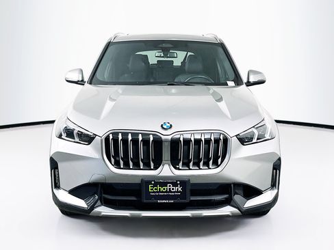 Used 2025 BMW X1 xDrive28i AWD/4WD image 2