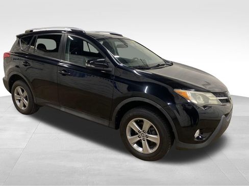 Used 2015 Toyota RAV4 XLE AWD/4WD image 2