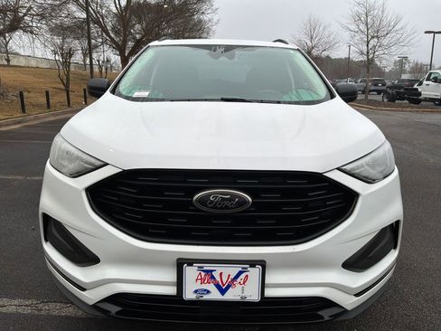Used 2022 Ford Edge SE w/ Black Appearance Package image 2