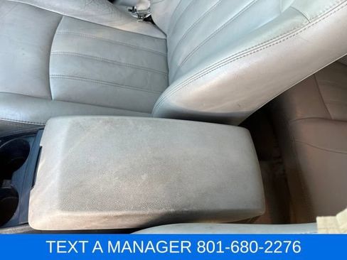 Used 2005 Chrysler 300 C w/ Protection Group II RWD image 25