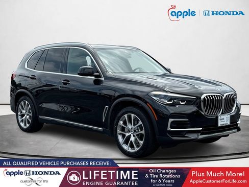 Used 2023 BMW X5 xDrive40i w/ Premium Package AWD/4WD image 1