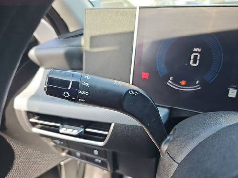 Used 2025 Hyundai Sonata SEL FWD image 19