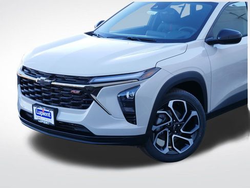 New 2026 Chevrolet Trax RS w/ Driver Confidence Package image 28