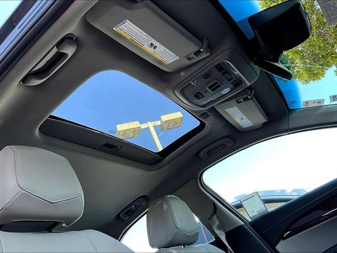 Used 2014 Cadillac ATS Performance w/ Cold Weather Package image 14