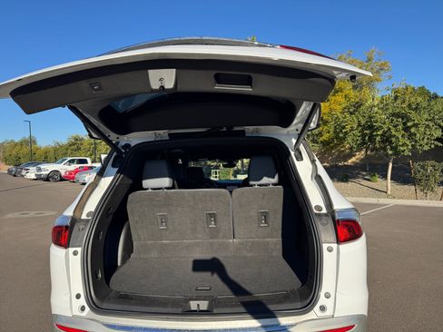 Used 2022 Buick Enclave Premium image 34