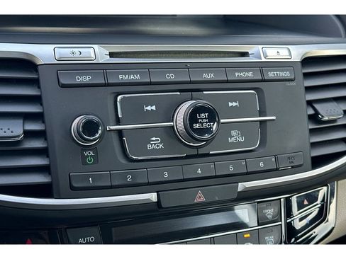 Used 2016 Honda Accord LX image 19