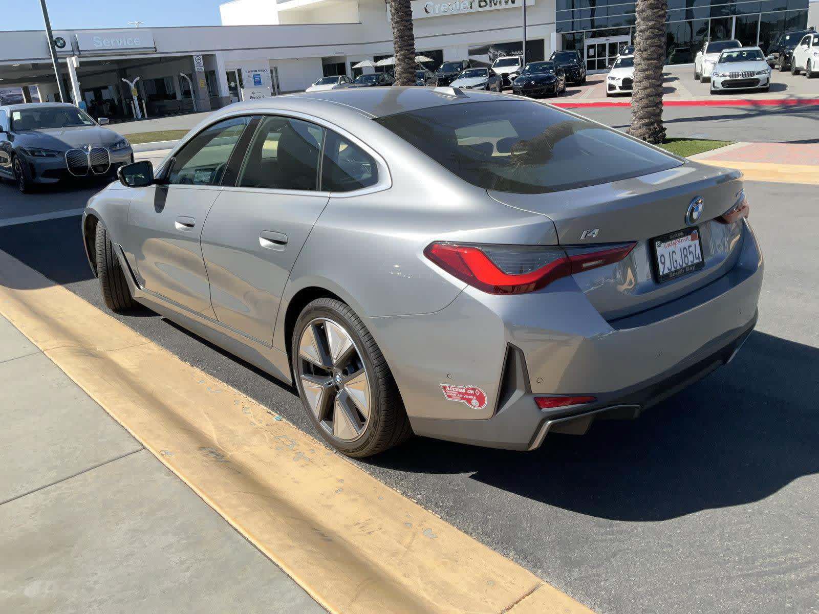 Used 2024 BMW i4 eDrive40 w/ Premium Package RWD image 2