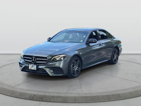 Used 2020 Mercedes-Benz E 450 4MATIC Sedan image 3