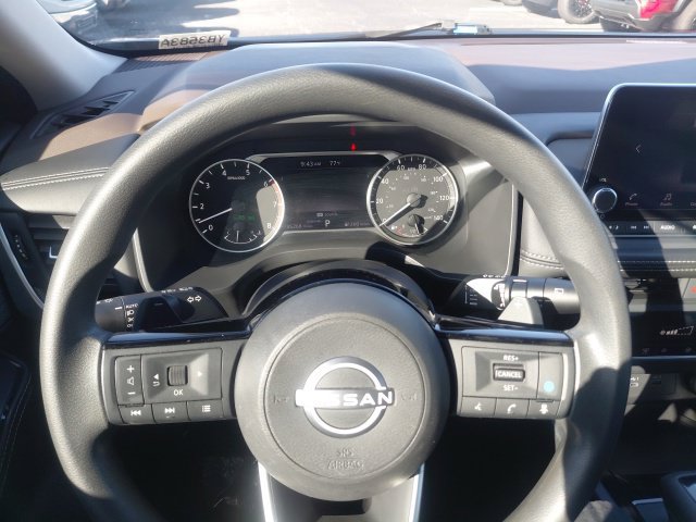 Used 2023 Nissan Rogue SV FWD image 29