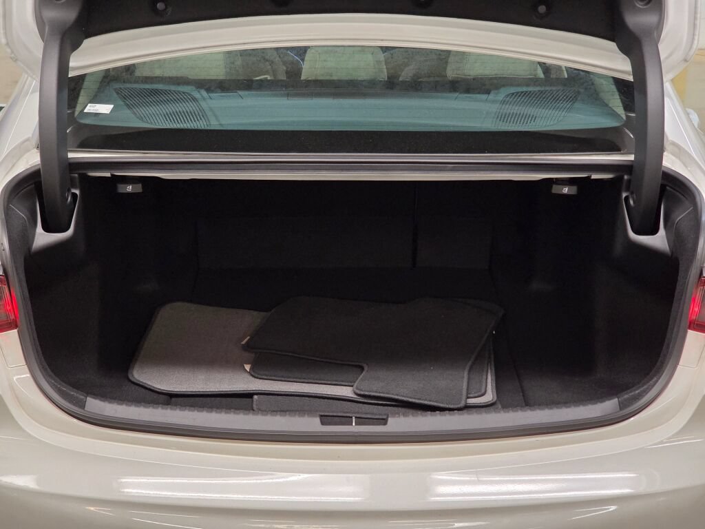Certified 2023 Acura TLX w/ Technology Package FWD image 36