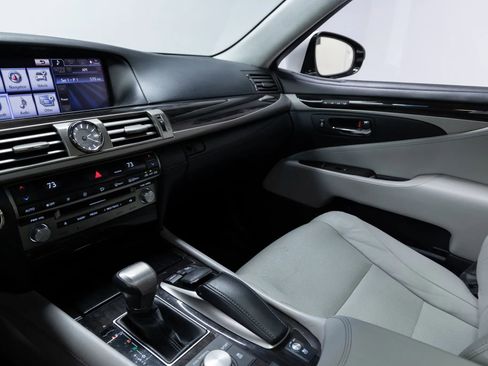 Used 2014 Lexus LS 460 image 35