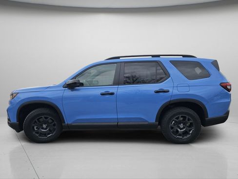Certified 2025 Honda Pilot TrailSport image 27
