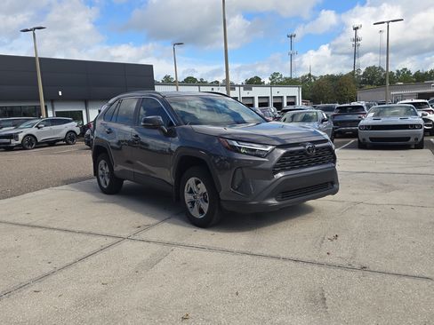 Used 2024 Toyota RAV4 XLE FWD image 2