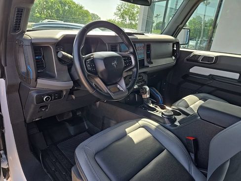 Used 2024 Ford Bronco Black Diamond AWD/4WD image 36