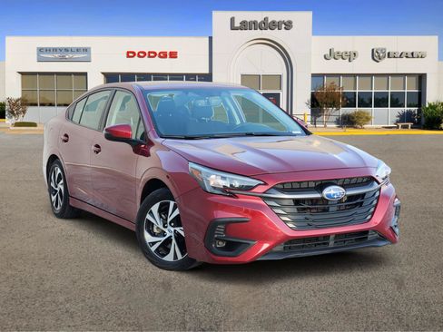 Used 2025 Subaru Legacy Premium AWD/4WD image 1