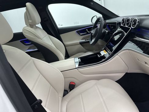 Used 2026 Mercedes-Benz GLC 300 4MATIC image 27