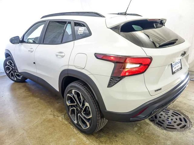 New 2026 Chevrolet Trax RS FWD image 7
