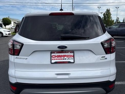 Used 2017 Ford Escape SE AWD/4WD image 7