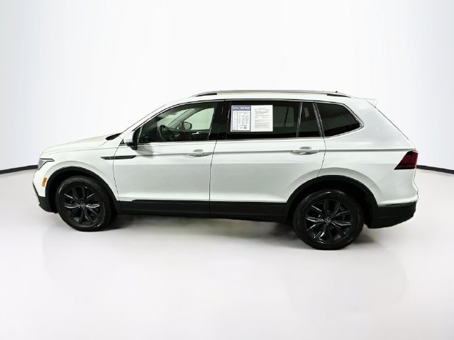Certified 2024 Volkswagen Tiguan SE AWD/4WD image 5
