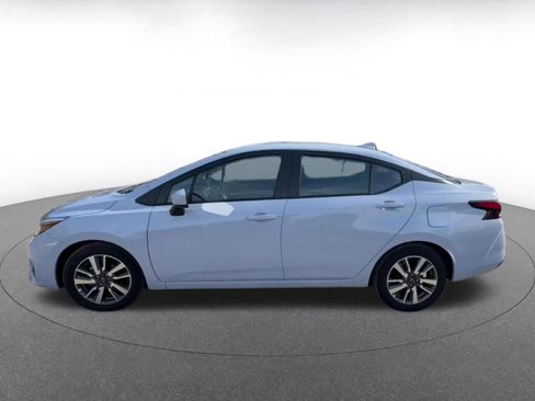 Used 2025 Nissan Versa SV FWD image 9