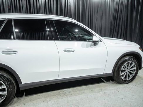Used 2026 Mercedes-Benz GLC 300 4MATIC image 4