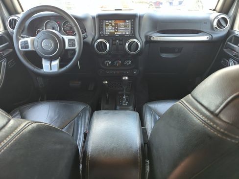 Used 2016 Jeep Wrangler Rubicon AWD/4WD image 23