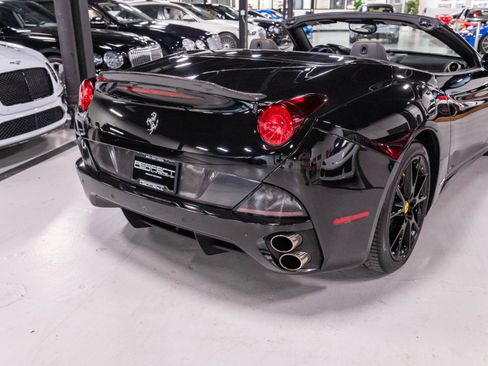 Used 2013 Ferrari 458 Spider RWD image 60
