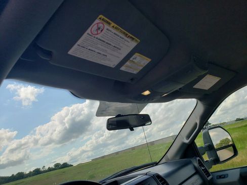 Used 2019 Ford F250 XL w/ Power Equipment Group image 16