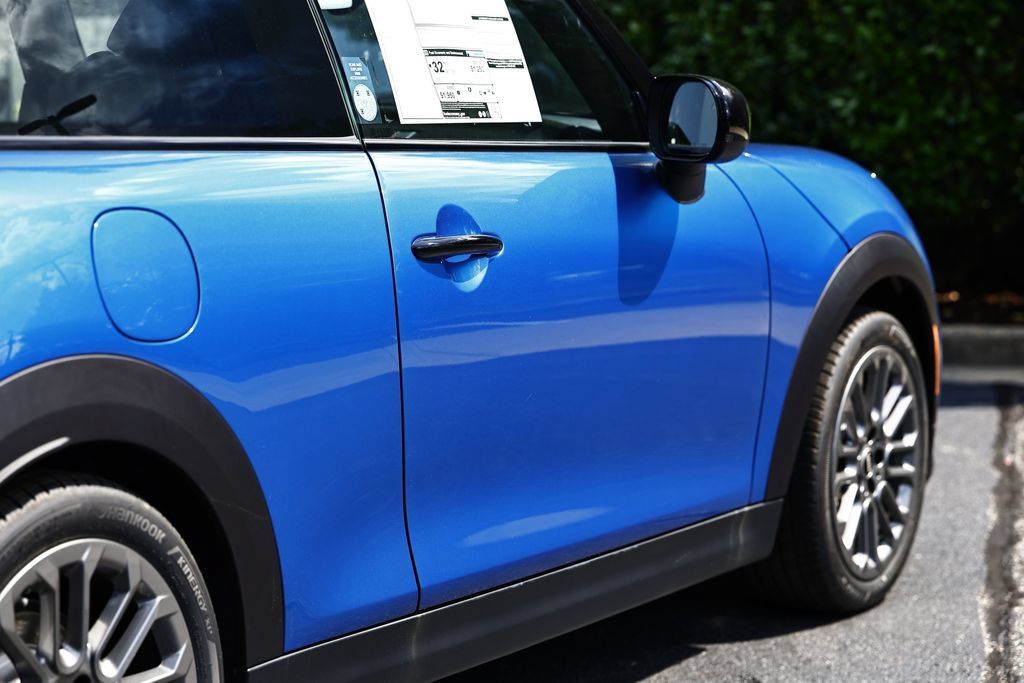 New 2026 MINI Cooper 2-Door Hardtop FWD image 8