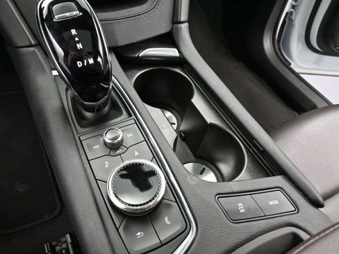 Certified 2024 Cadillac XT6 Premium Luxury image 19