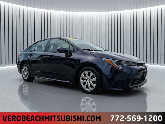 Used 2025 Toyota Corolla LE FWD image 1