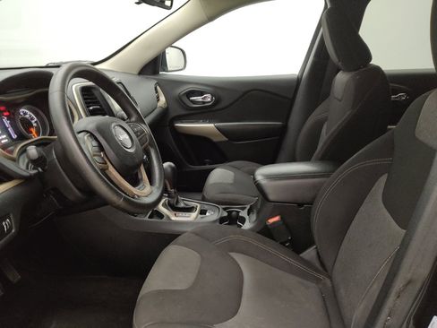 Used 2018 Jeep Cherokee Latitude image 17