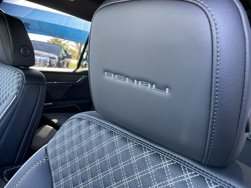 New 2026 GMC Acadia Denali w/ Super Cruise Package FWD image 34