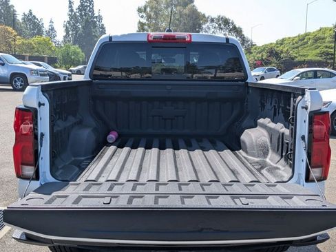 Used 2025 Chevrolet Colorado Z71 w/ Midnight Edition image 6