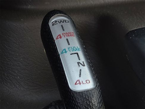 Used 2003 Jeep Liberty Limited image 13