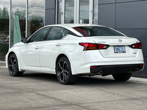 Used 2025 Nissan Altima 2.5 SR AWD/4WD image 5