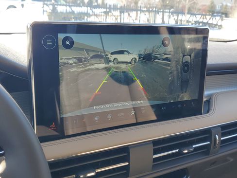 Certified 2024 Lincoln Corsair AWD w/ Equipment Group 101A image 17