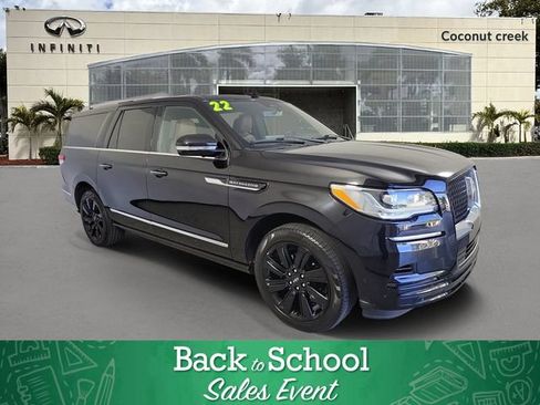 Used 2022 Lincoln Navigator L Reserve RWD image 1