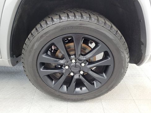 Used 2019 Jeep Grand Cherokee Altitude image 31