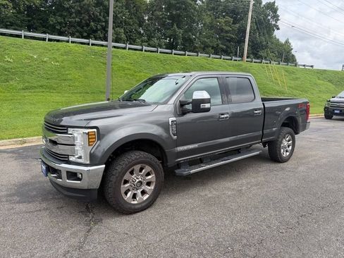Used 2018 Ford F250 Lariat w/ Lariat Ultimate Package AWD/4WD image 3