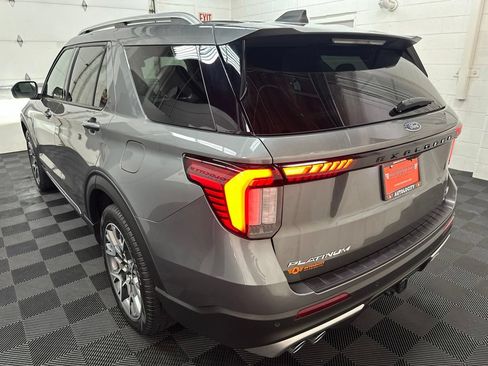 Used 2025 Ford Explorer Platinum w/ Ultimate Package AWD/4WD image 8