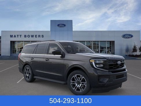 New 2026 Ford Expedition Active RWD image 9