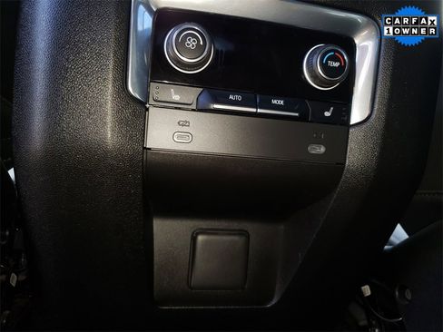 Used 2022 Chevrolet Tahoe LT w/ LT Signature Plus Package image 18