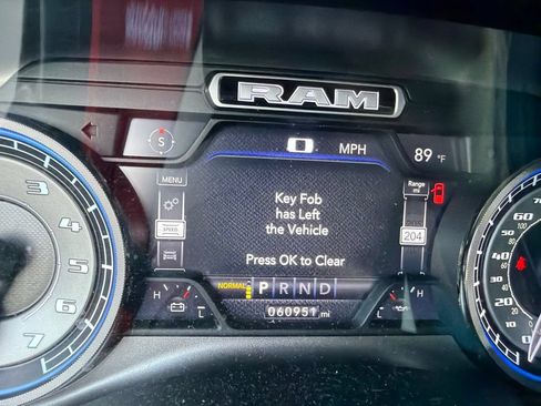 Used 2019 RAM 1500 Limited AWD/4WD image 13